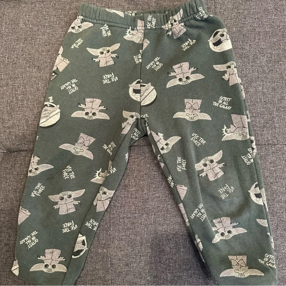 STAR WARS Size 4T The Child Sweatpants Set